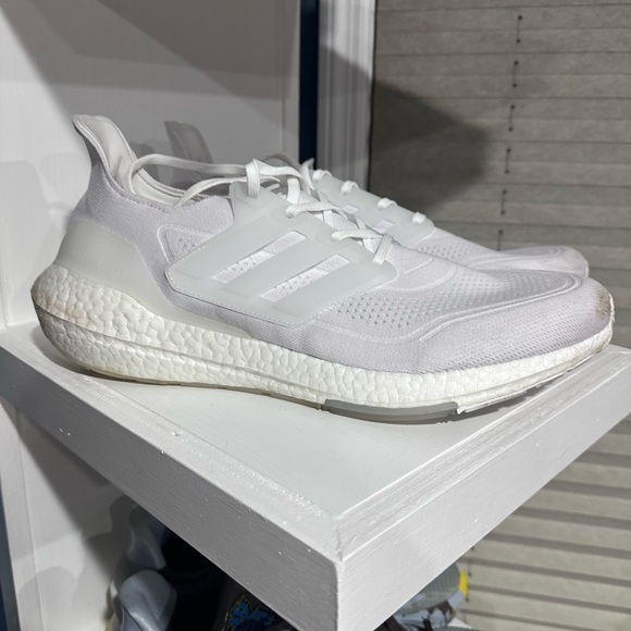 Ultra boost white - Picture 1 of 1